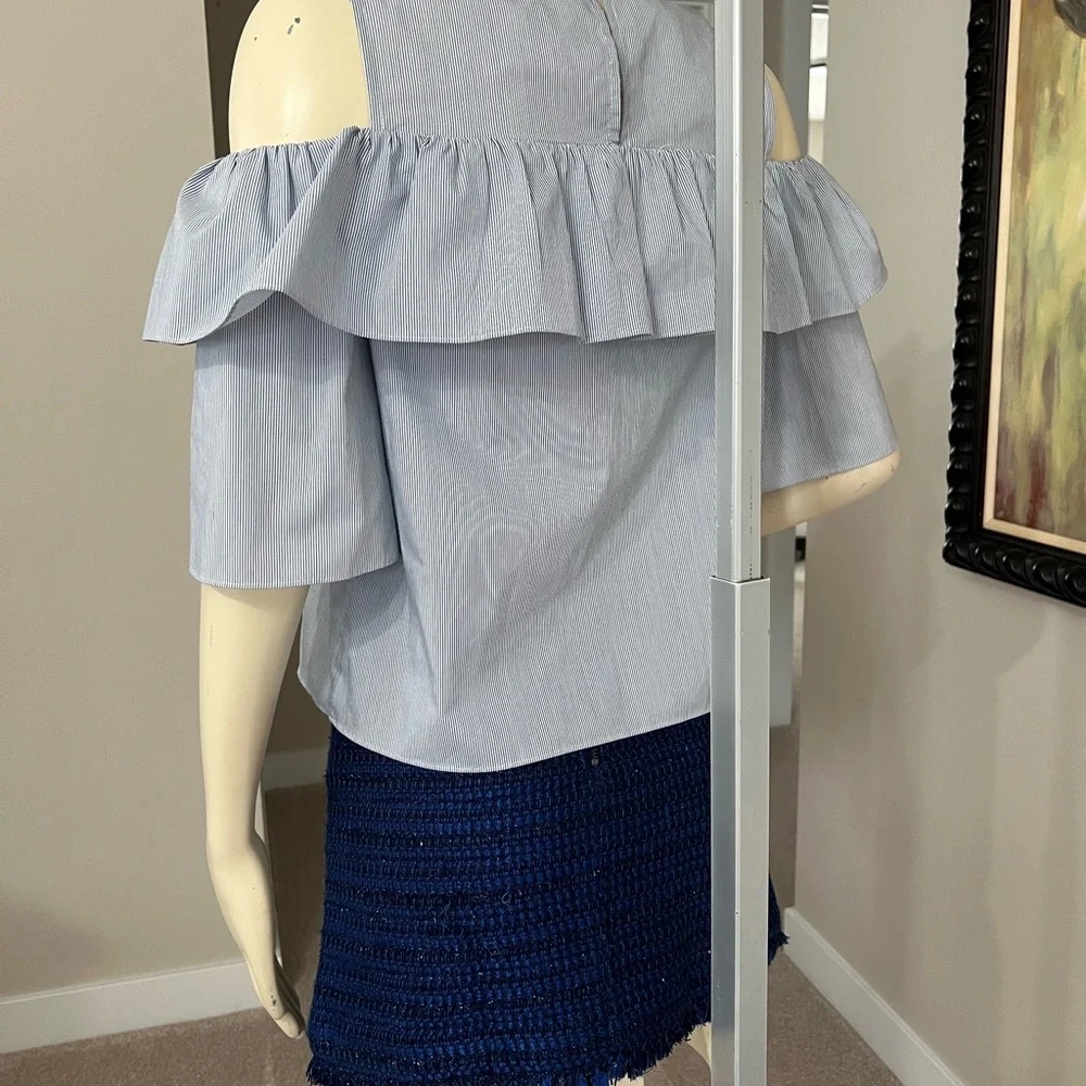 BCBGeneration Ruffled Striped Cold-Shoulder Top - Picture 7 of 10